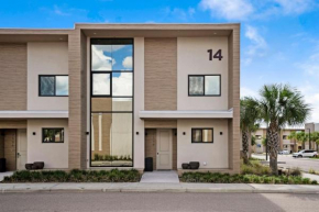 Less than 10 mins to Disney, PS5 Game Console , Luxury 4bd, 4 and haft bath